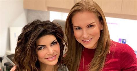 Teresa Giudice Explains Why She Had Her Breasts。